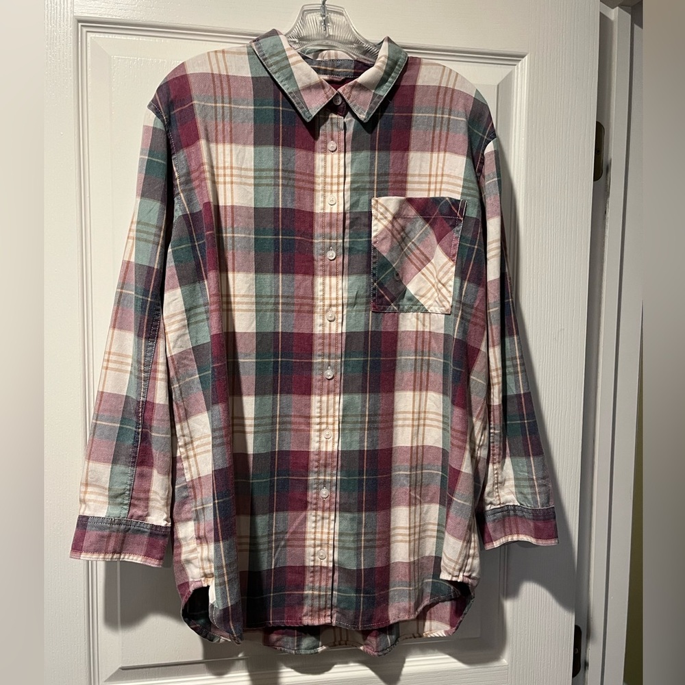 AMERICAN EAGLE WOMENS SOFT FLANNEL SHIRT SIZE MEDIUM NWT!